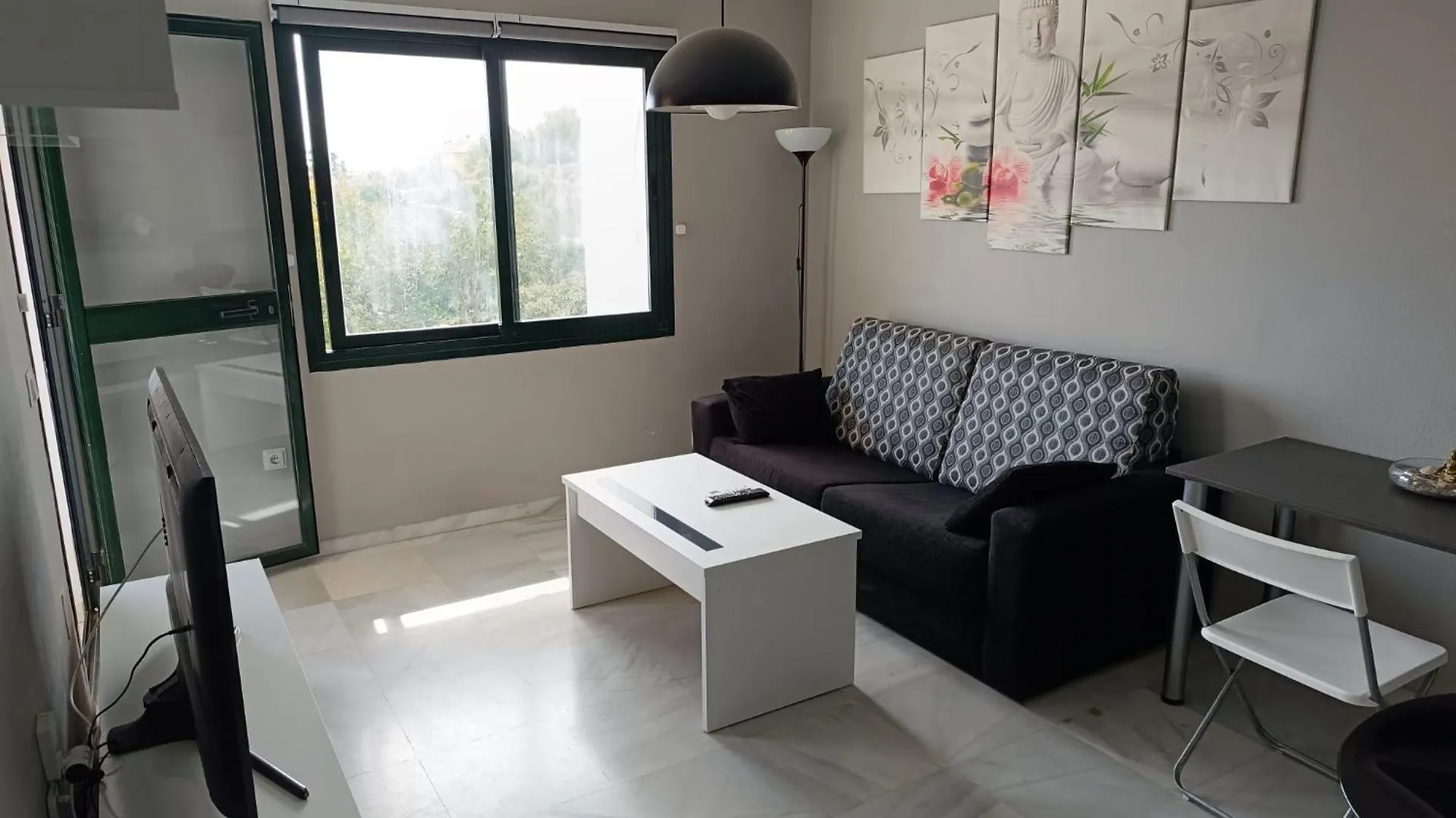 Apartamento En La Costa Del Sol Benalmadena Spain